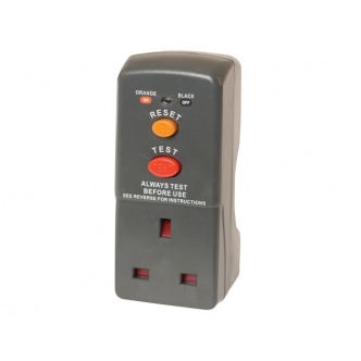 masterplug-safety-rcd-adaptor-38739 4